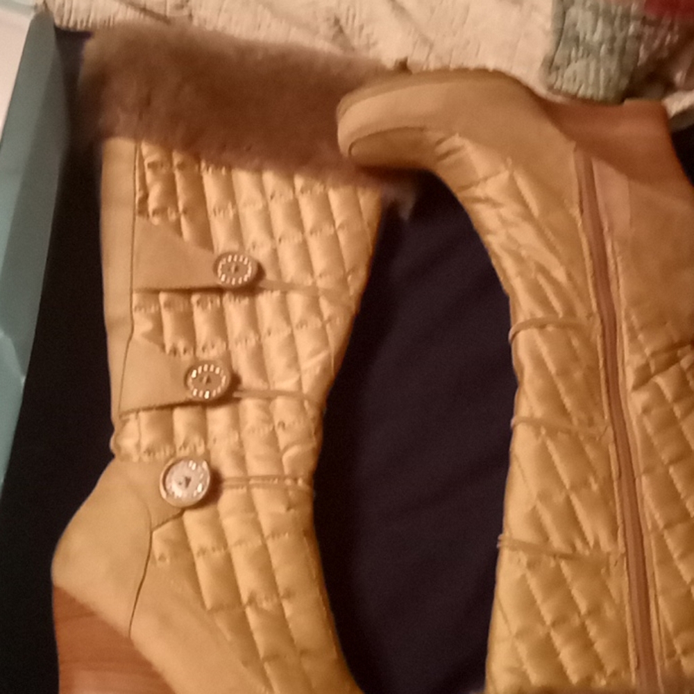 Wedge heel boots